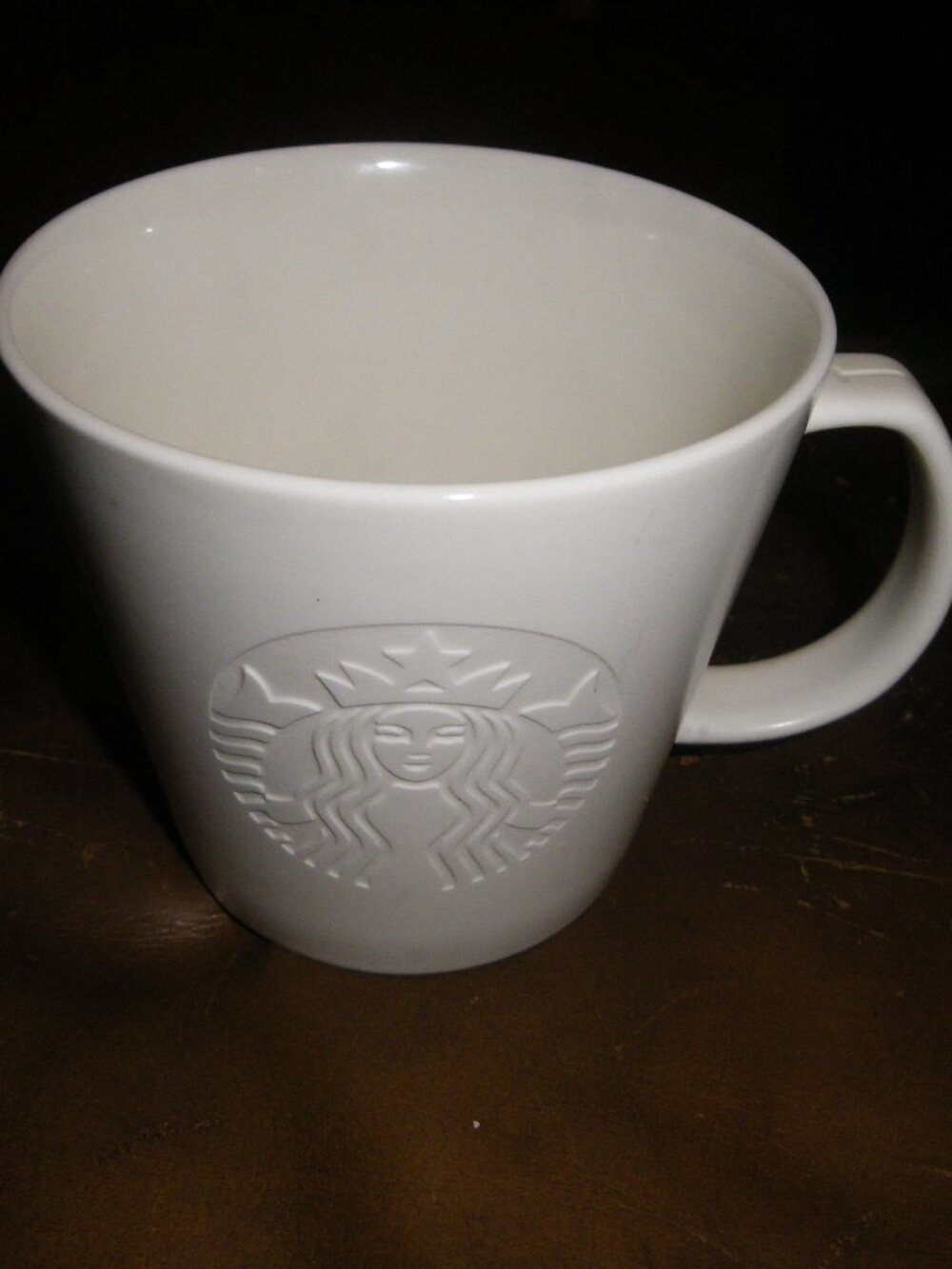 2015 Starbucks White Ceramic Coffee Mug Cup Embossed Etched Siren Logo 12 oz